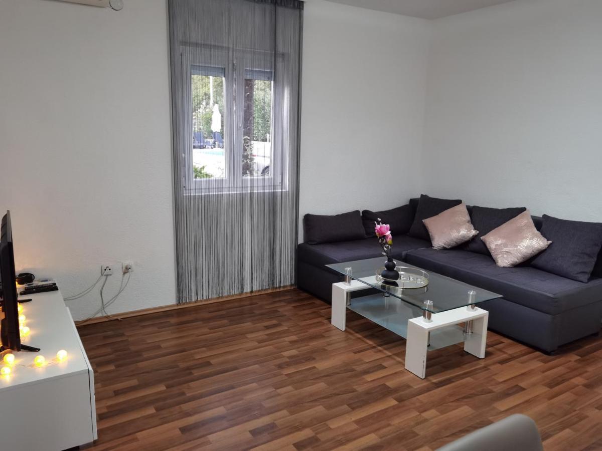 Apartments Beciri Sveti Vid-Miholjice Esterno foto