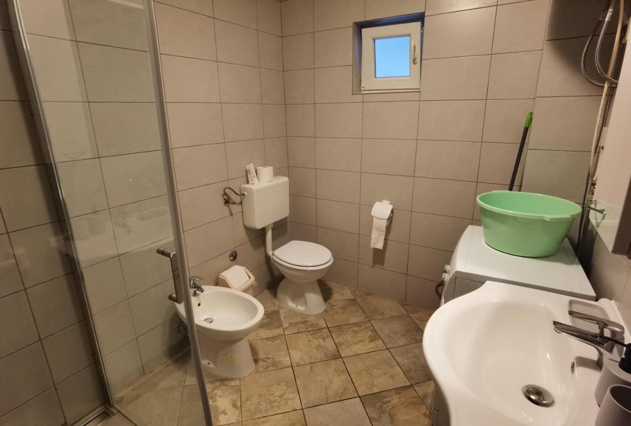 Apartments Beciri Sveti Vid-Miholjice Esterno foto